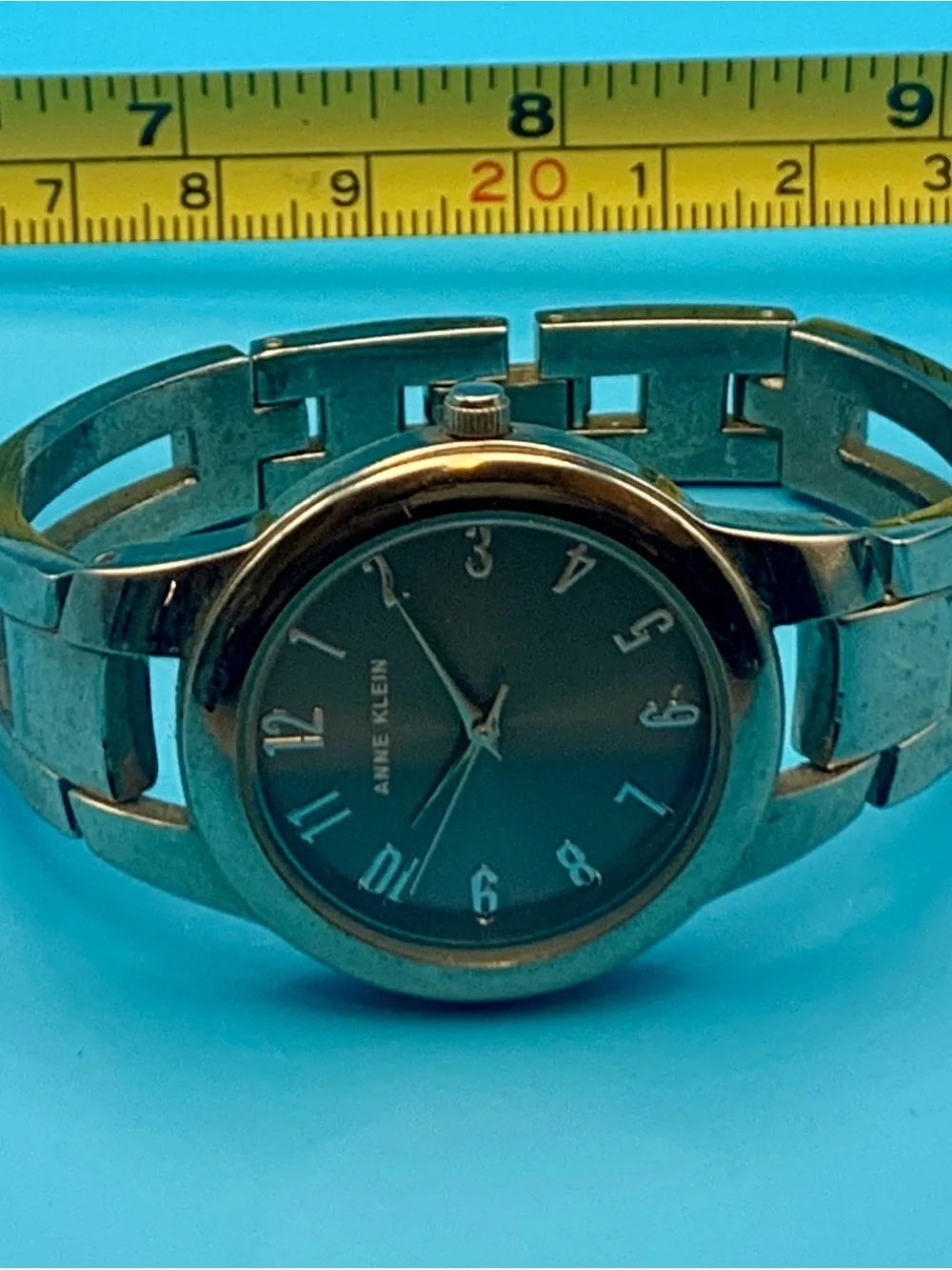 ANNE KLEIN AK/3053 Women’s Dress Bracelet Quartz Wristwatch Working New Battery